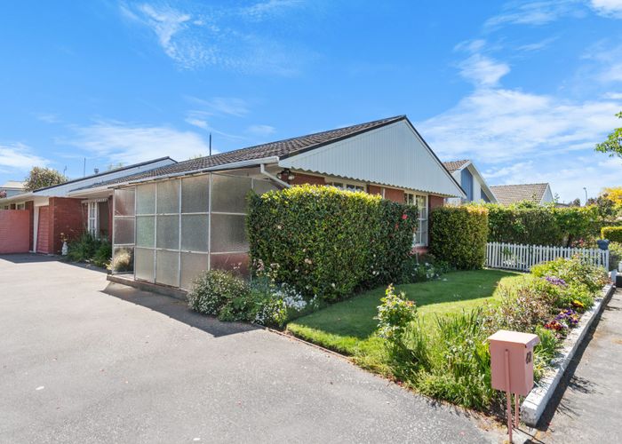  at 1/42 Raxworthy Street, Ilam, Christchurch