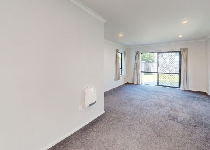  at 5 Apa Street, Weymouth, Auckland