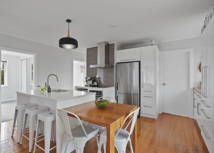  at 8 Konini Road, Titirangi, Waitakere City, Auckland