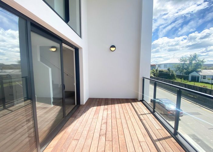  at 104/1 Hewitts Road, Merivale, Christchurch