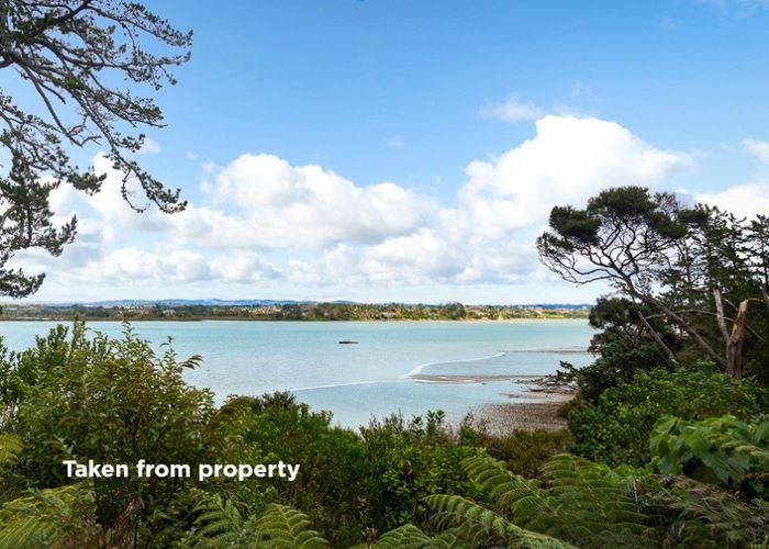  at 47 Chatham Avenue, Paremoremo, North Shore City, Auckland