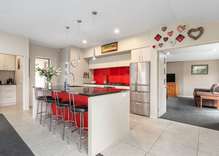  at 17 Mataroa Place, Parklands, Christchurch