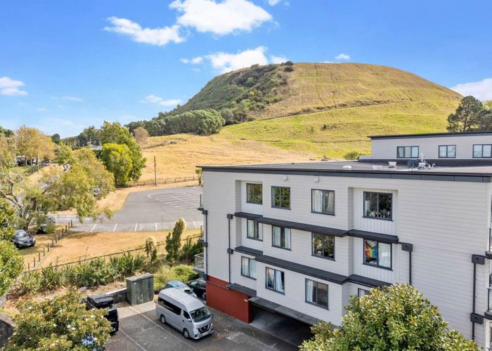  at 13, 68 Mountain Road, Mount Wellington, Auckland City, Auckland