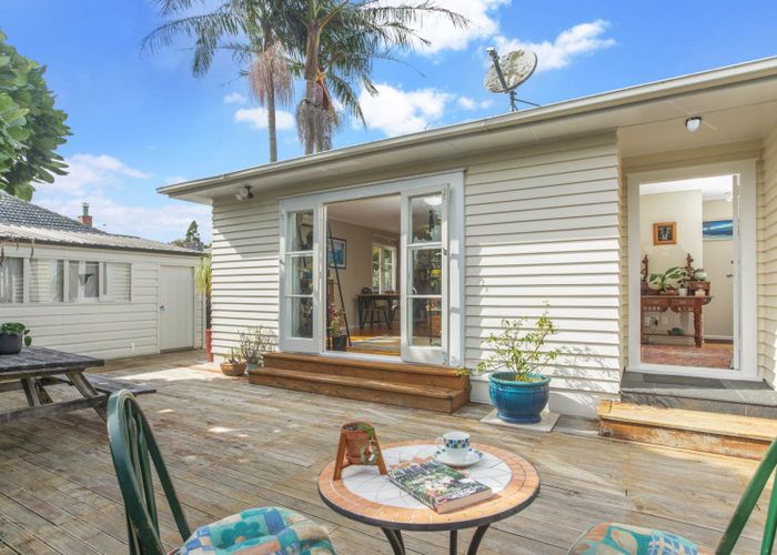  at 206A Rosebank Road, Avondale, Auckland