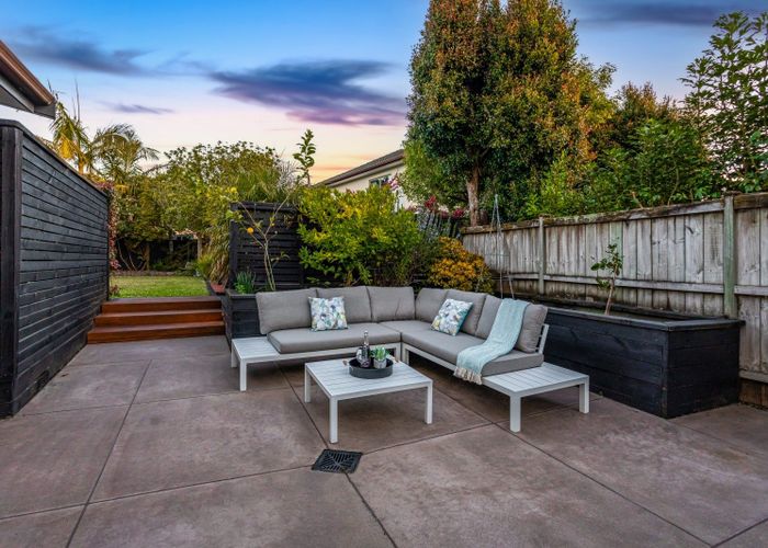  at 17 Glen Bay Close, Pinehill, Auckland