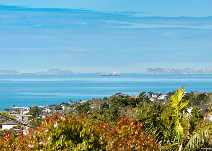  at 1/718 East Coast Road, Pinehill, Auckland