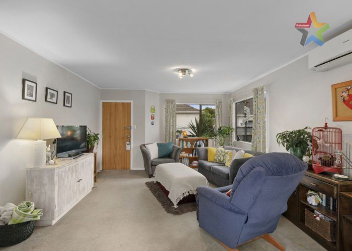  at 2/24 Gadsby Street, Avalon, Lower Hutt, Wellington