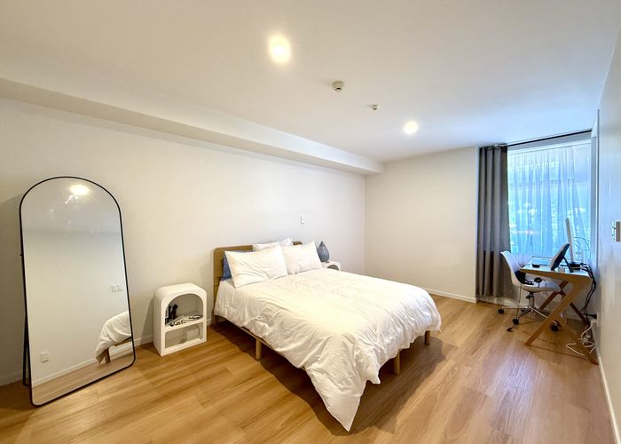  at 21/270 onewa road, Birkenhead, North Shore City, Auckland