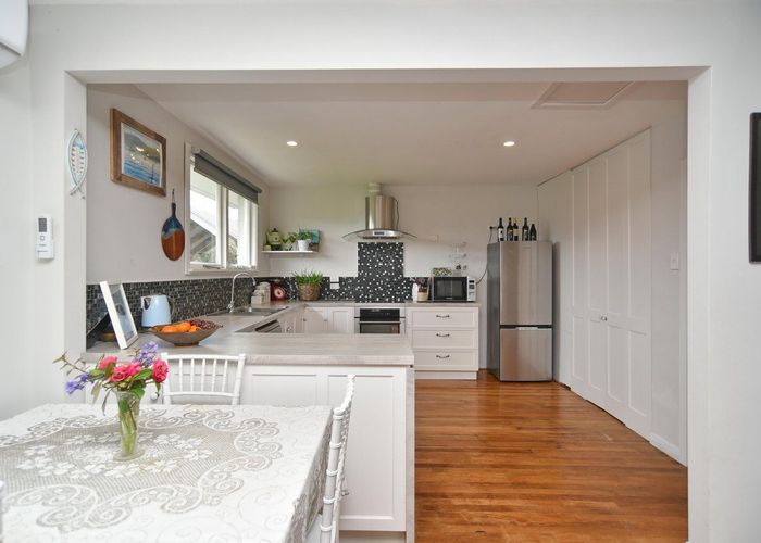  at 27 Kings Avenue, Waikuku Beach, Waikuku Beach