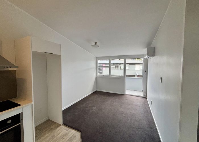  at 6/11 Don Croot Street, Morningside, Auckland City, Auckland