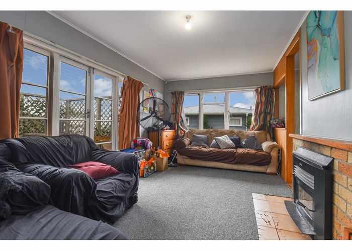  at 8 Fairview Road, Western Heights, Rotorua