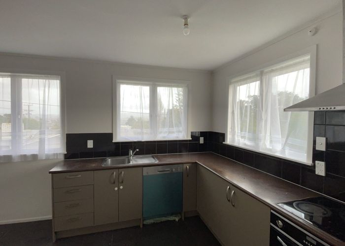  at 29 Chorley Ave, Massey, Waitakere City, Auckland