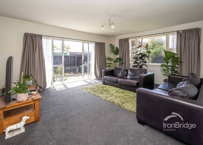  at 2/158 Mcgregors Road, Linwood, Christchurch