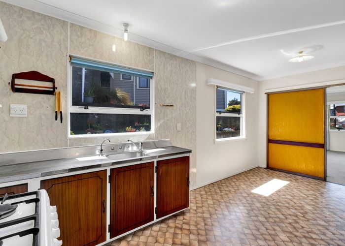  at 3 Rospeath Crescent, Spotswood, New Plymouth