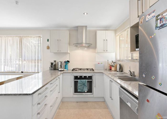  at 55 Oaktree Avenue, Browns Bay, North Shore City, Auckland
