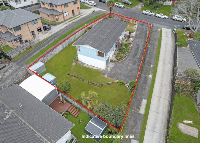  at 32 Cockayne Crescent, Sunnynook, North Shore City, Auckland