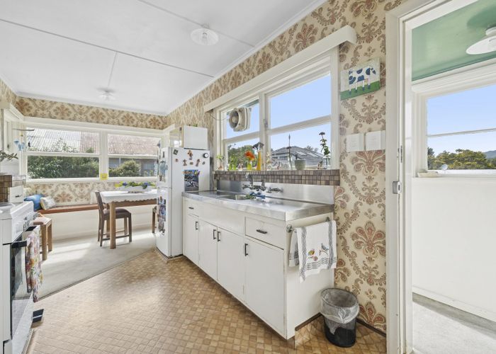  at 152 Manly Street, Paraparaumu Beach, Kapiti Coast, Wellington