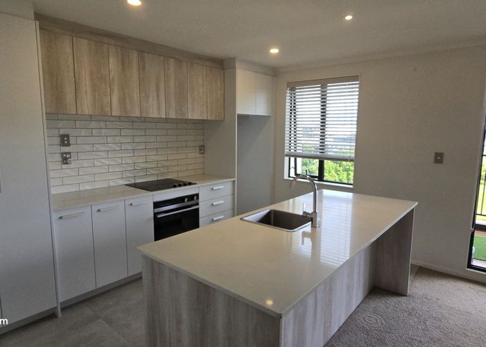  at 1/1 Aperira Lane, Wiri, Manukau City, Auckland