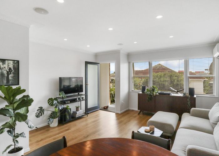  at 2/69 Coronation Road, Papatoetoe, Manukau City, Auckland
