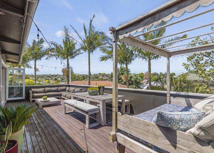  at 12 Tyne Road, Forrest Hill, North Shore City, Auckland