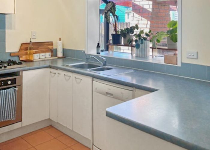  at 16 Kaimoana Street, Weymouth, Manukau City, Auckland