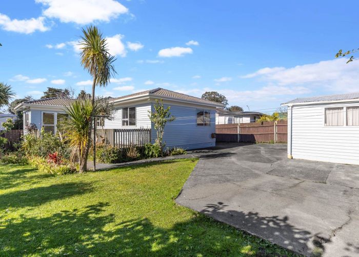  at 3 Frobisher Way, Clendon Park, Manukau City, Auckland
