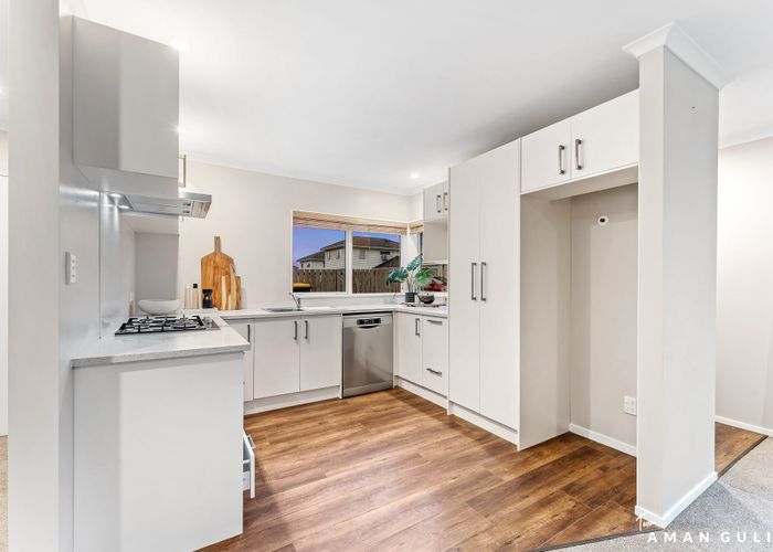  at 19 Waitoro Lane, Henderson, Auckland