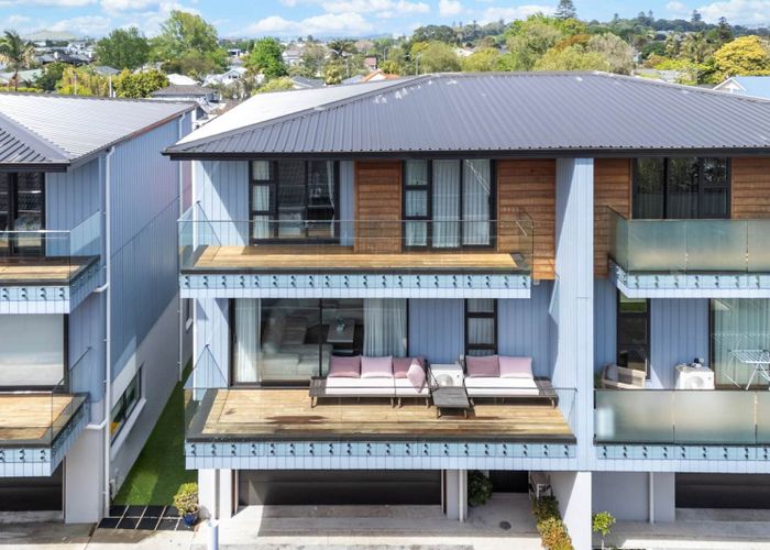  at 2/24 Pah Road, Epsom, Auckland City, Auckland