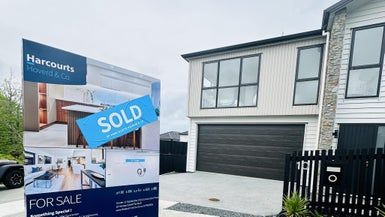  at 10 Hariata Street, Flat Bush, Auckland