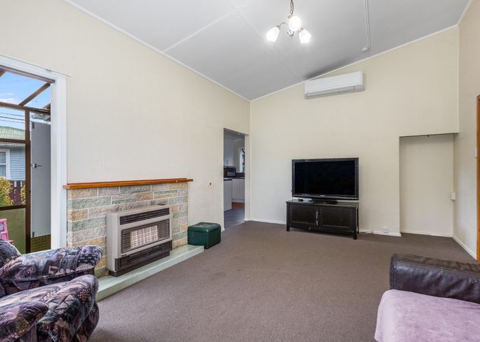  at 105 Wood Street, Wainuiomata, Lower Hutt