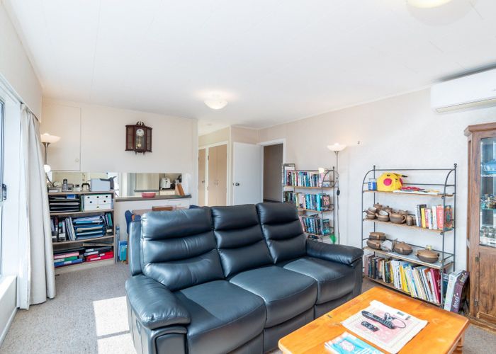  at 11B Waddington Drive, Naenae, Lower Hutt, Wellington