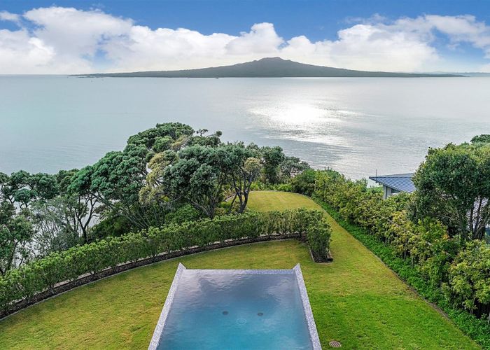  at 24 Seacliffe Avenue, Belmont, North Shore City, Auckland