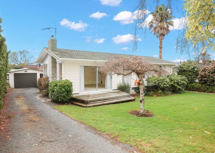  at 12 Maple Avenue, Dinsdale, Hamilton