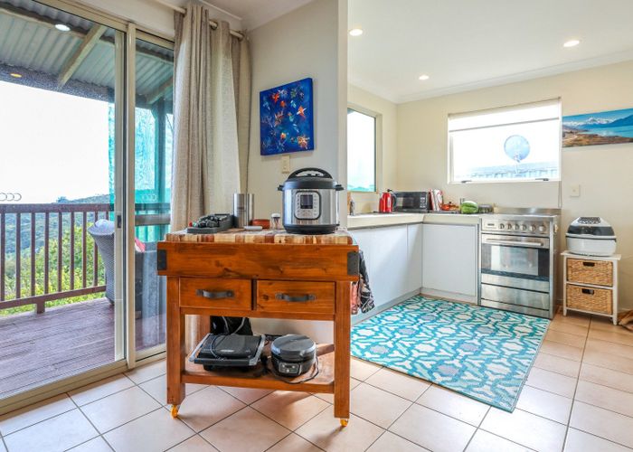  at 40 Okoka Road, Rocky Bay, Waiheke Island, Auckland