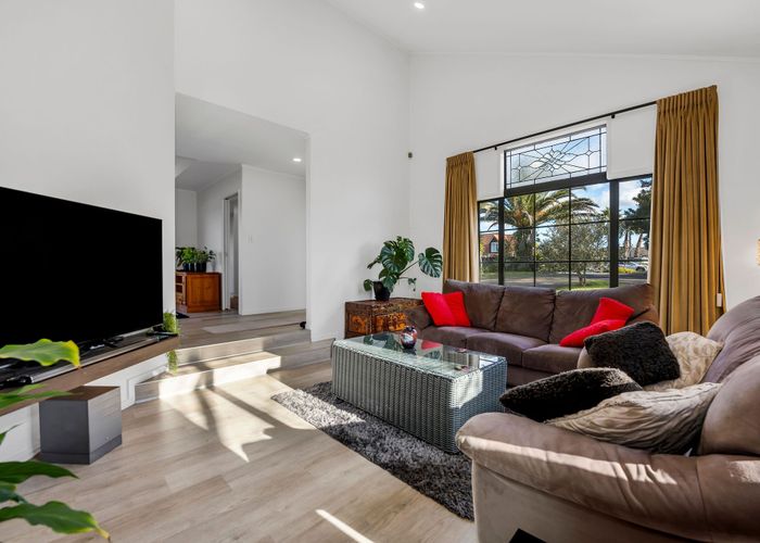  at 17 Robina Court, Burswood, Manukau City, Auckland