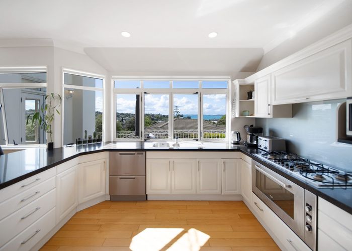  at 19 Evelyn Road, Cockle Bay, Auckland