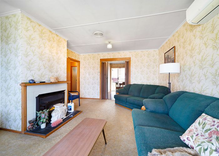  at 24 Cobham Crescent, Kelston, Waitakere City, Auckland