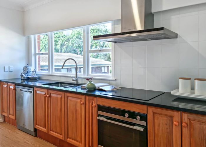  at 1400 Dominion Road, Mount Roskill, Auckland