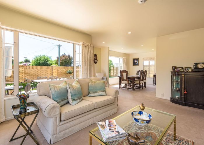  at 8 Toorak Avenue, Avonhead, Christchurch