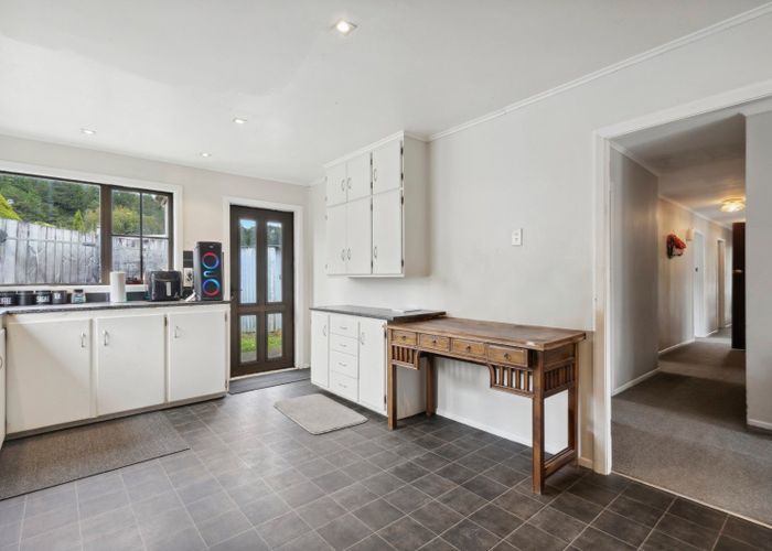 at 414 Stokes Valley Road, Stokes Valley, Lower Hutt