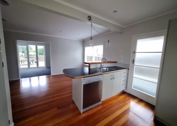  at 669 Swanson Road, Swanson, Auckland