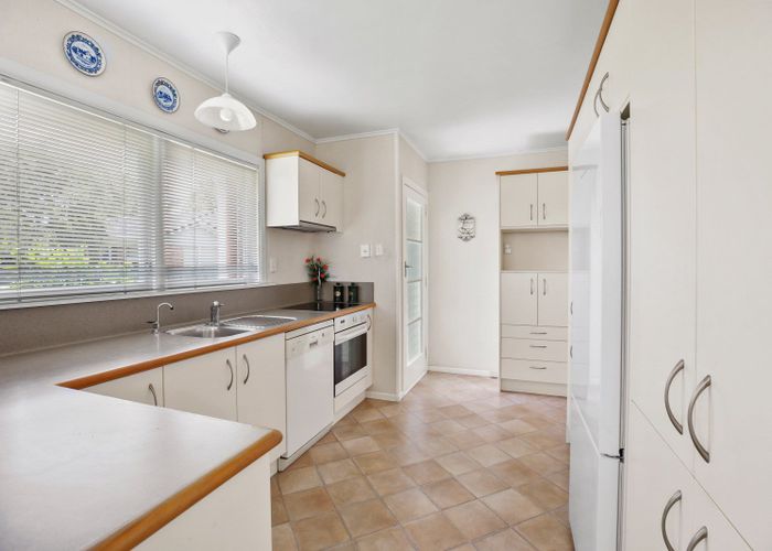  at 25 Chedworth Avenue, Chedworth, Hamilton