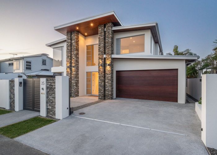  at 25 Compass Way, HALF MOON BAY, AUCKLAND