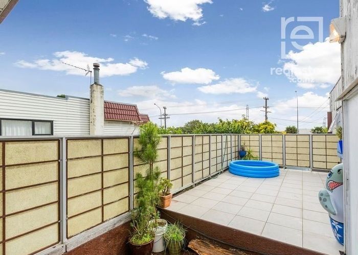  at 241 Penrose Road, Mount Wellington, Auckland City, Auckland