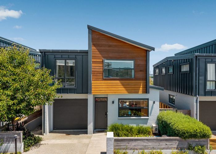  at 10 Whakaora Lane, Flat Bush, Manukau City, Auckland