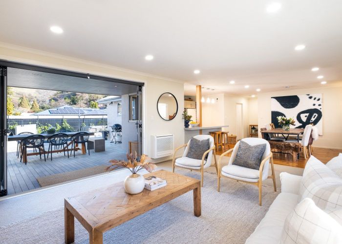  at 2 Birdwood Street, Taradale, Napier