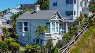  at 5 Elm Row, Dunedin Central, Dunedin