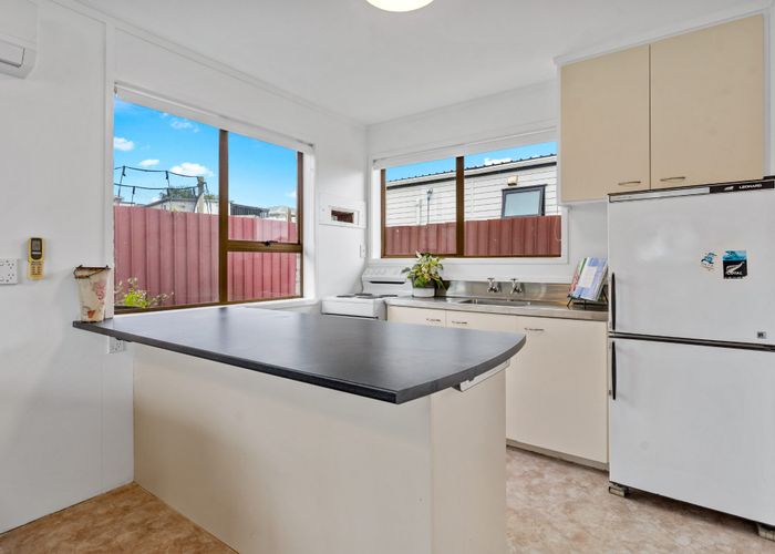  at 1/10 Statesman Street, Henderson, Waitakere City, Auckland