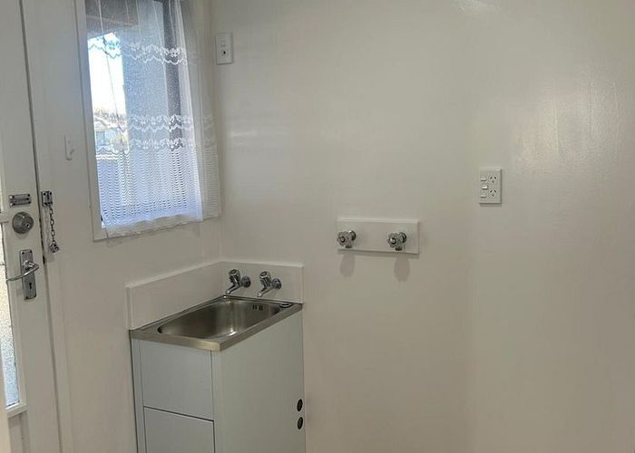  at 12 Edwin Freeman Place, Ranui, Waitakere City, Auckland