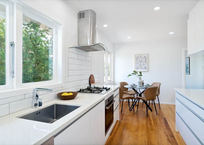  at 93 Kervil Avenue, Te Atatu Peninsula, Auckland